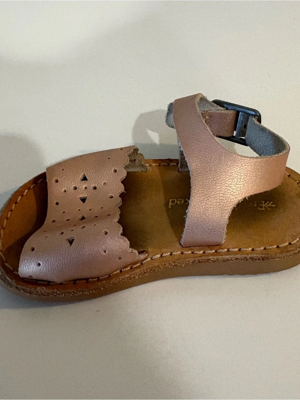 Freshly Picked laguna sandal in rose gold color size 3